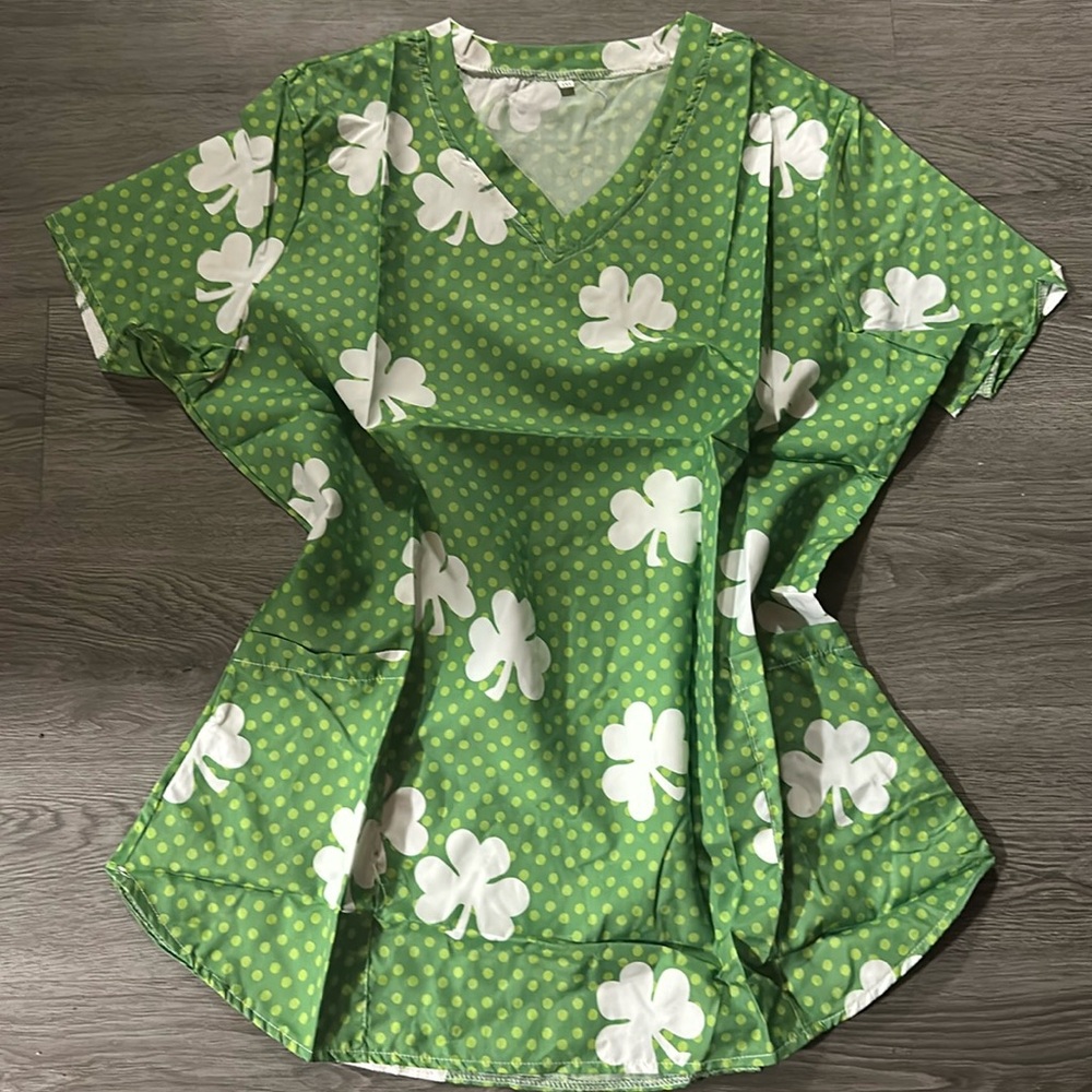 St. Patrick’s Day Scrub Top ☘️